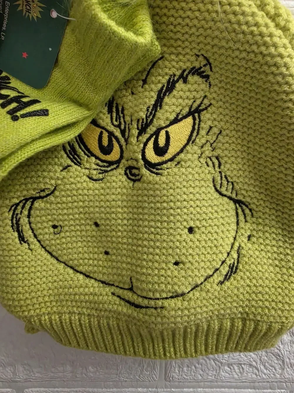 Dr. Seuss The Grinch Kids Beanie Hat & Gloves Gift Set Green NWT Cap